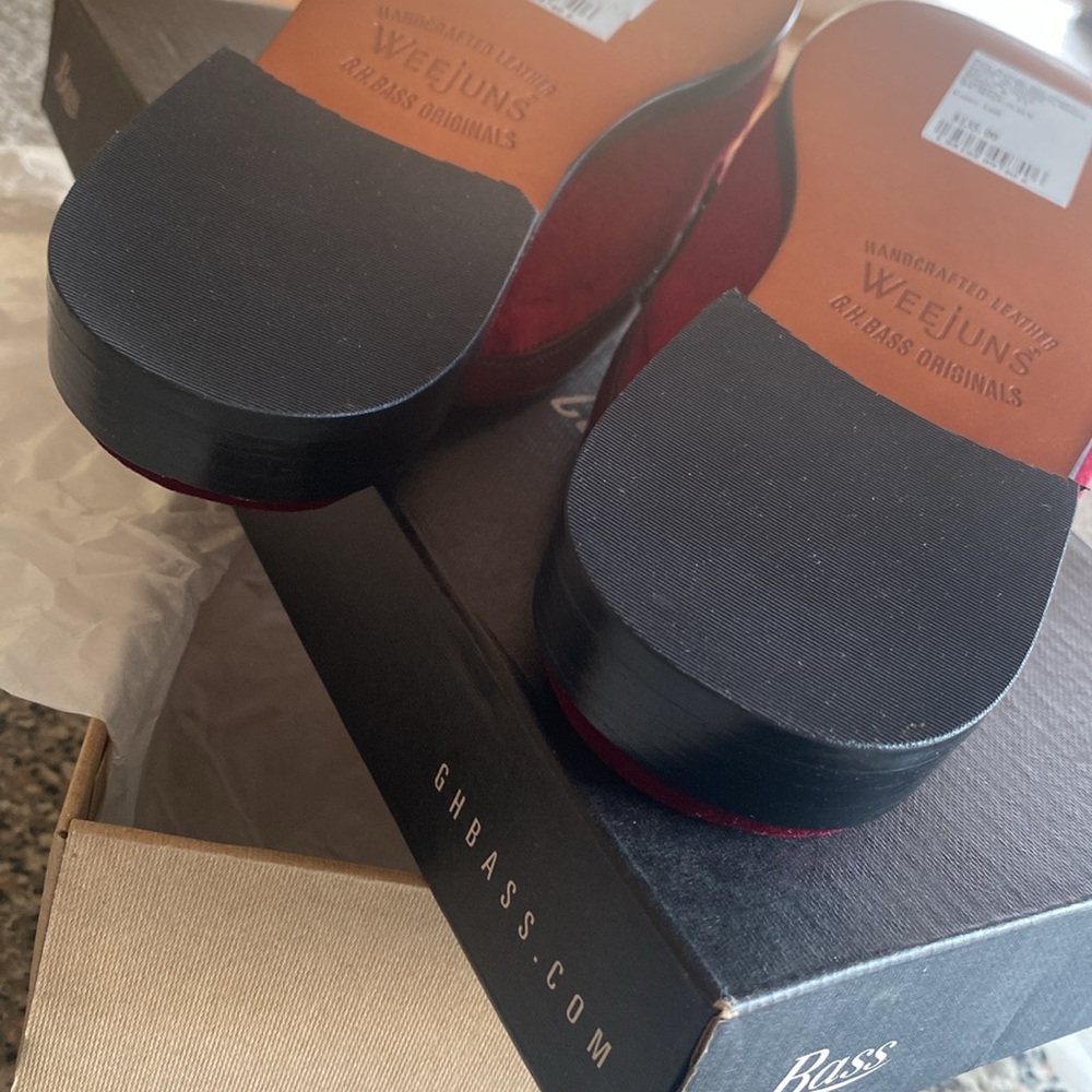 NWT WEEjun burgundy Mules - Picture 8 of 13
